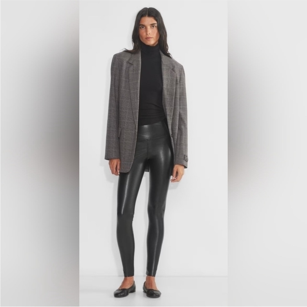 Aritzia Wilfred Free Daria Leggings- Black Vegan Leather Leggings- Size L